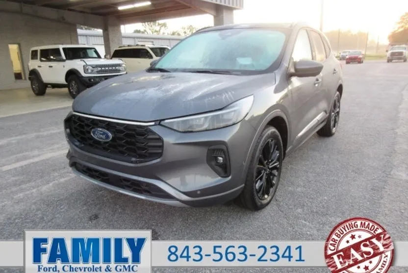 2024 Ford Escape ST-Line Elite photo 1