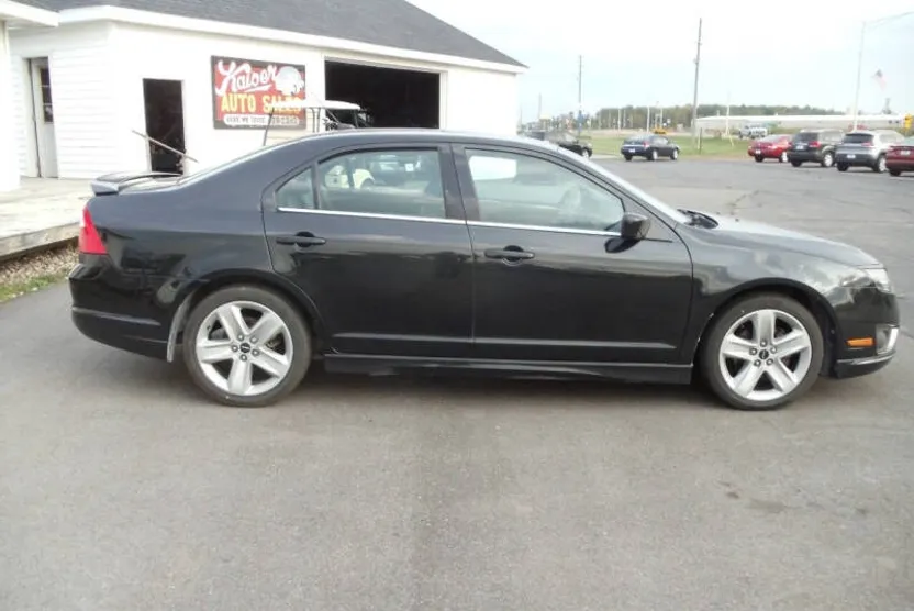 2012 Ford Fusion Sport photo 1