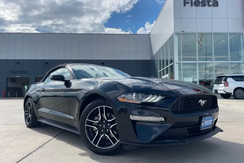 2023 Ford Mustang EcoBoost Premium photo 1