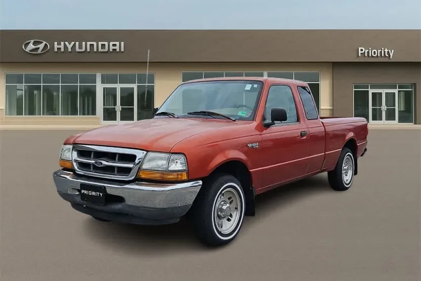 1999 Ford Ranger XL photo 1
