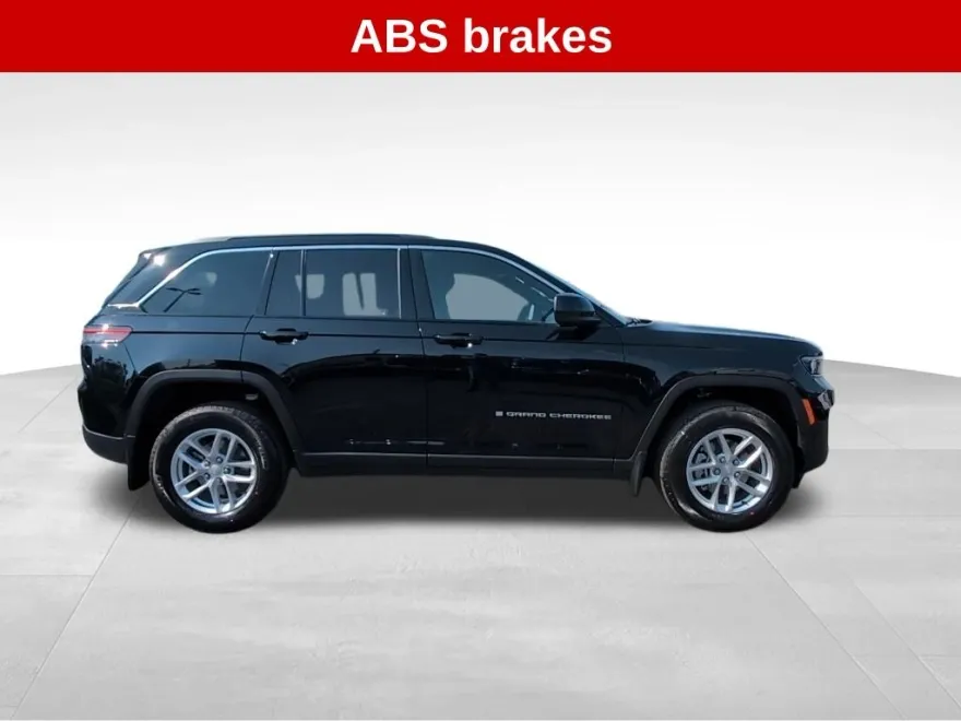 2025 Jeep Grand Cherokee Laredo photo 1