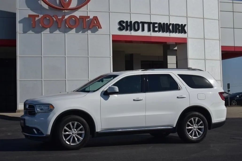 2017 Dodge Durango SXT photo 1