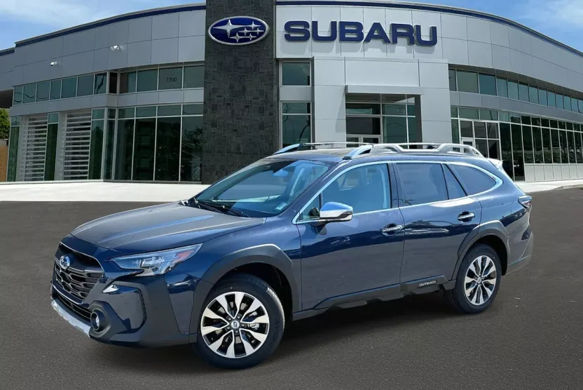 2025 Subaru Outback Touring XT photo 1