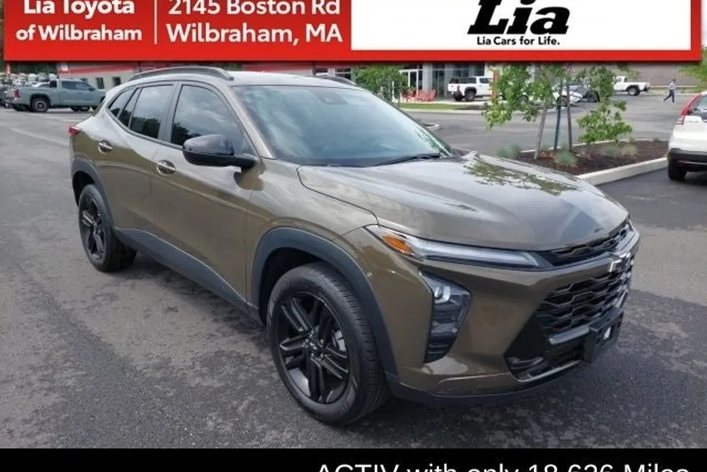 2024 Chevrolet Trax ACTIV photo 1