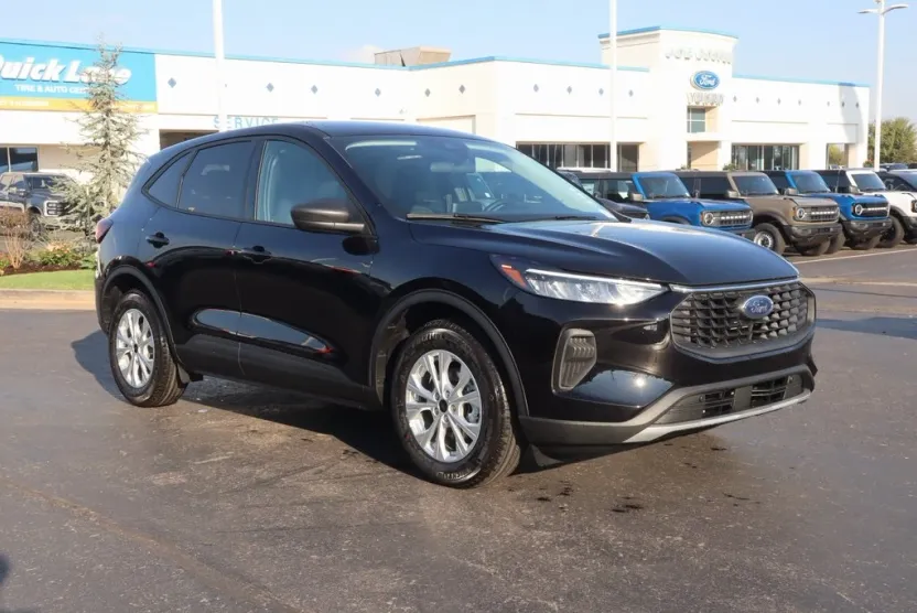 2026 Ford Escape Active photo 1