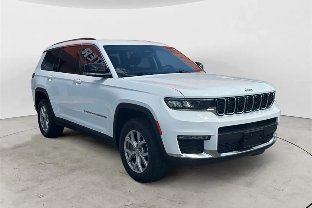 2022 Jeep Grand Cherokee Limited photo 1