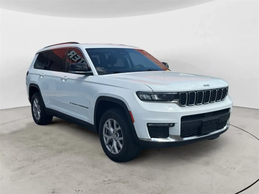 2022 Jeep Grand Cherokee Limited photo 1