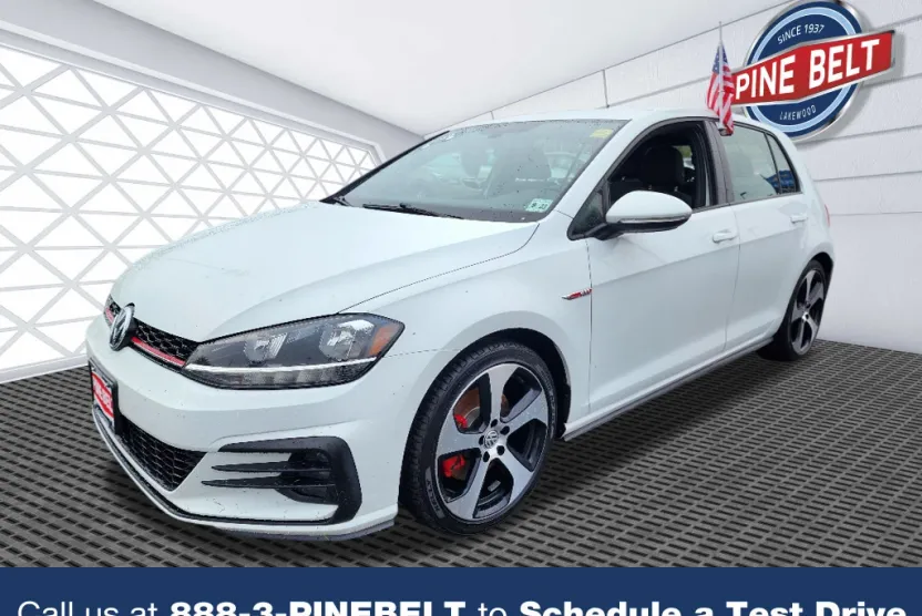 2018 Volkswagen Golf GTI S photo 1