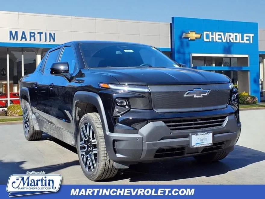 2026 Chevrolet Tahoe LS photo 1