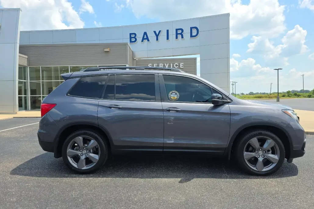 2021 Honda Passport Touring photo 1