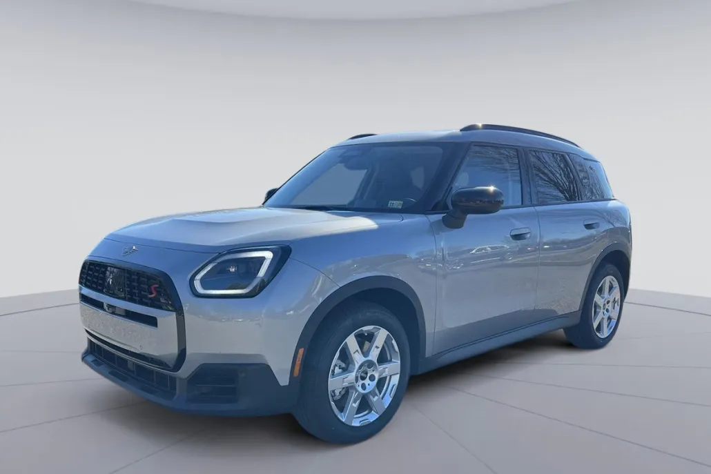 2025 Mini Countryman S ALL4 Iconic photo 1