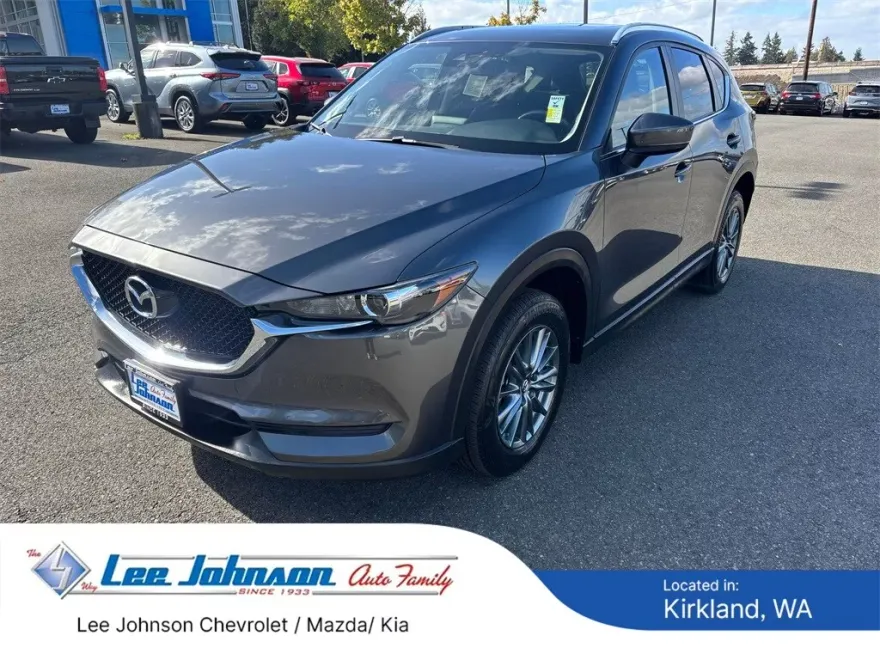 2017 Mazda CX-5 Touring photo 1