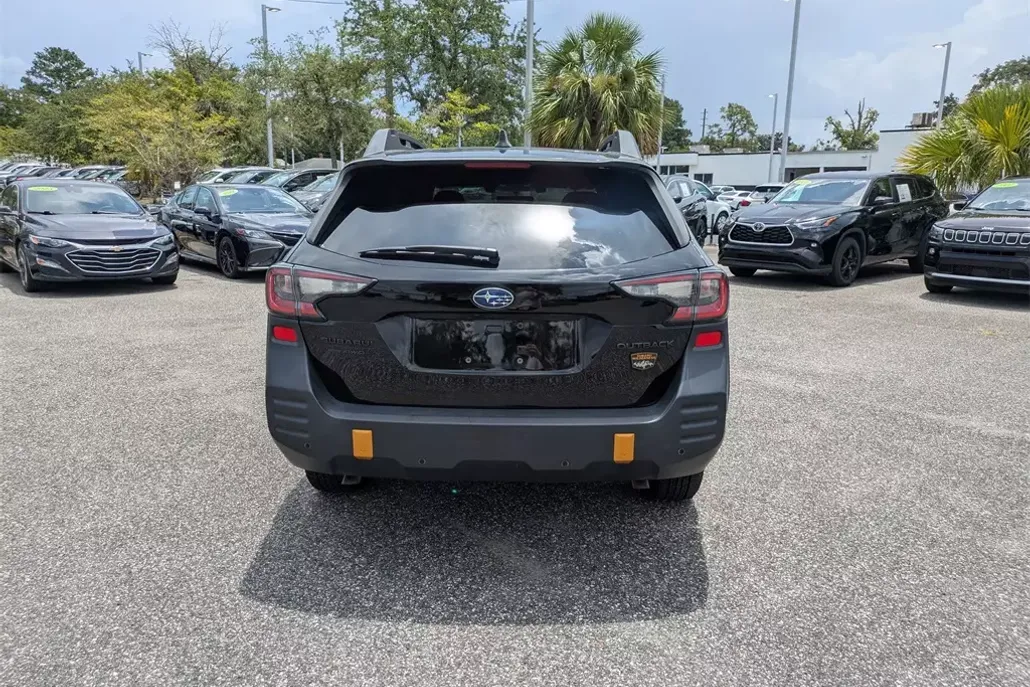2022 Subaru Outback Wilderness photo 1