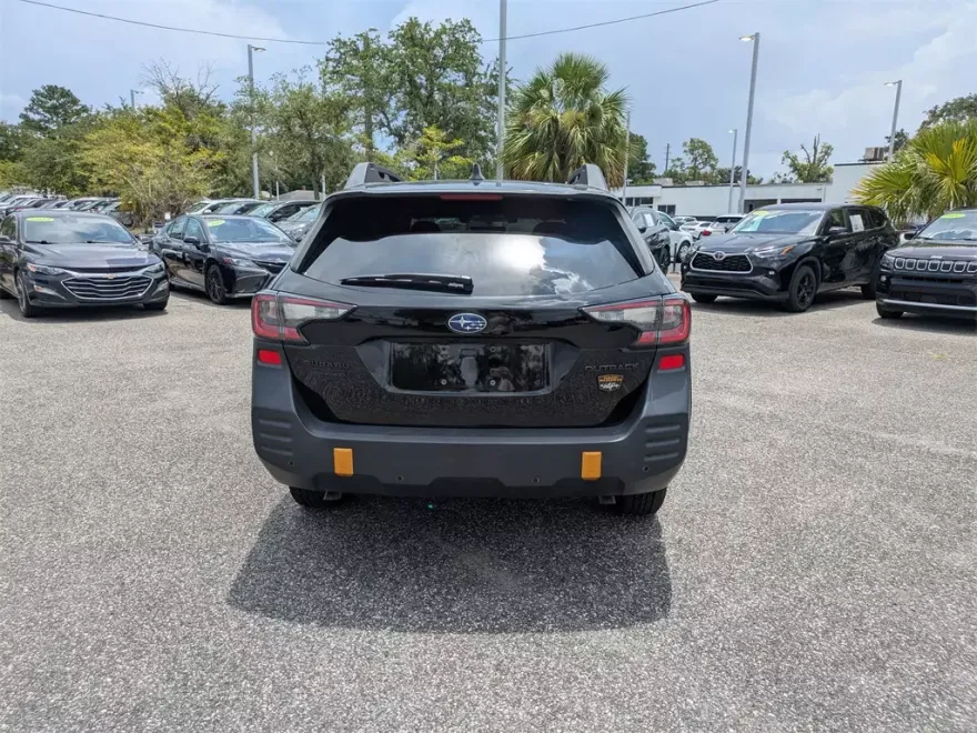2022 Subaru Outback Wilderness photo 1