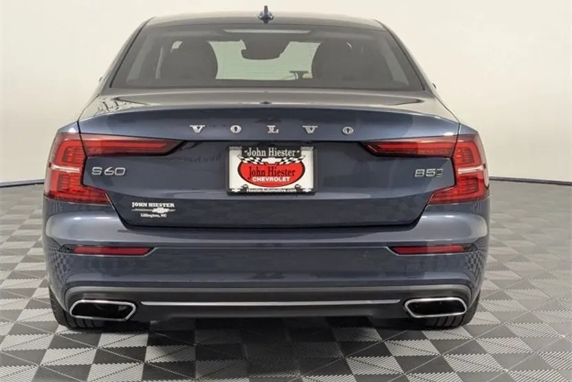 2022 Volvo S60 Inscription photo 1