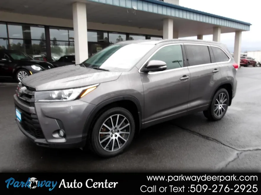2018 Toyota Highlander SE photo 1