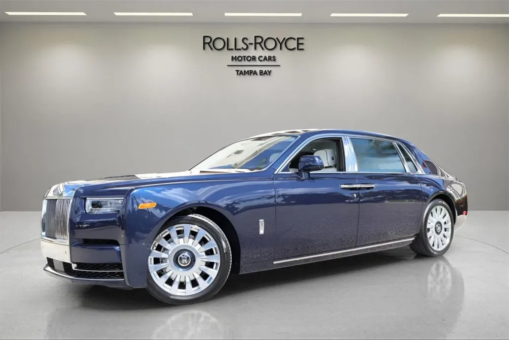 2024 Rolls Royce Phantom EWB photo 1
