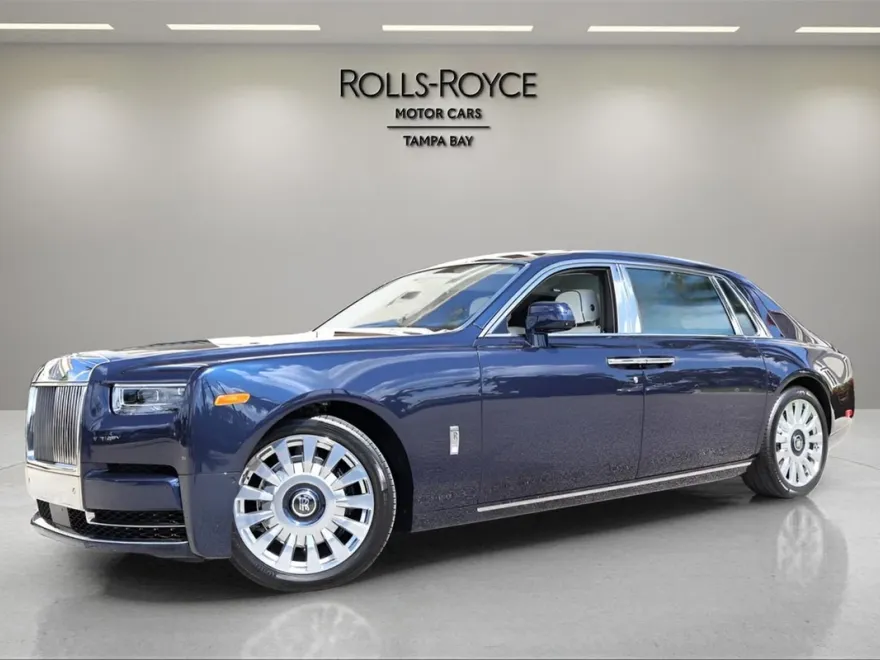 2024 Rolls Royce Phantom EWB photo 1