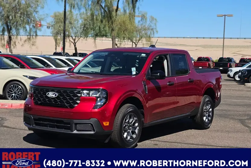 2025 Ford Maverick XLT photo 1