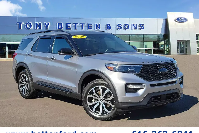 2020 Ford Explorer ST photo 1