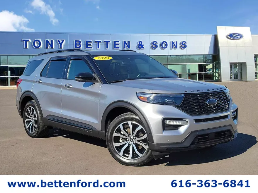 2020 Ford Explorer ST photo 1