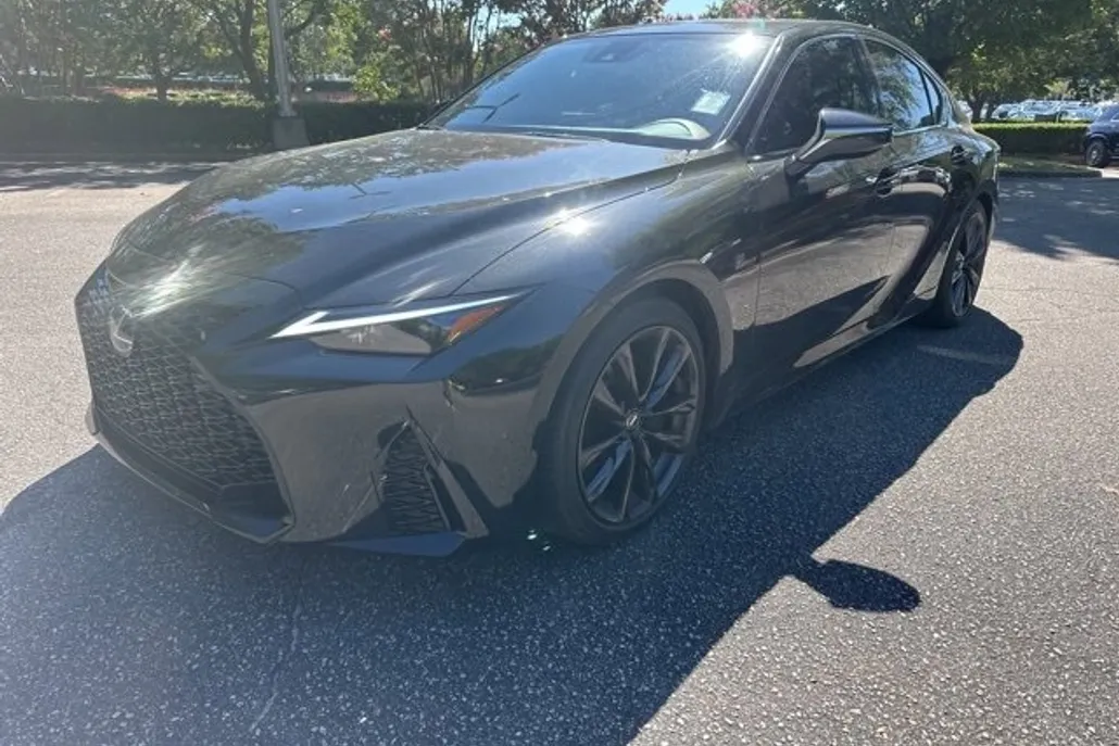 2024 Lexus IS 350 F SPORT photo 1