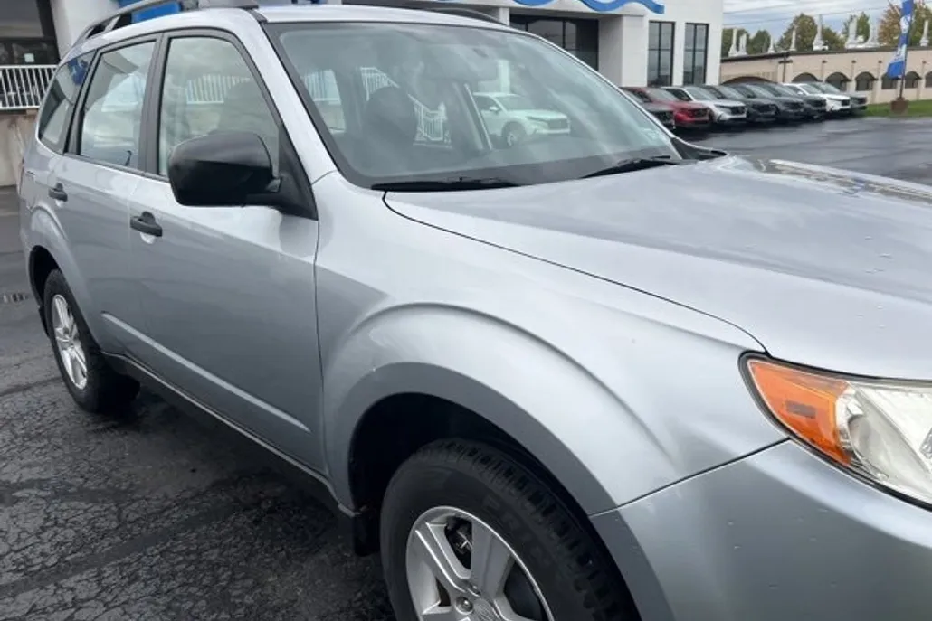 2012 Subaru Forester 2.5X photo 1
