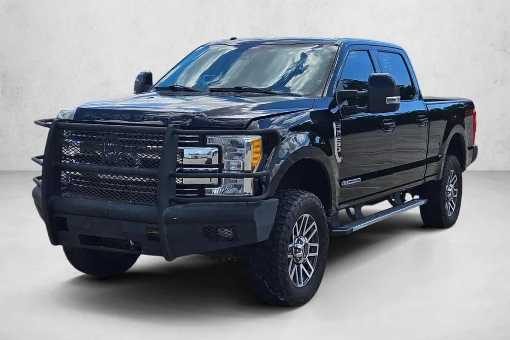 2017 Ford F-250 Lariat photo 1
