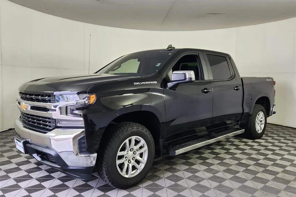 2019 Chevrolet Silverado 1500 LT photo 1