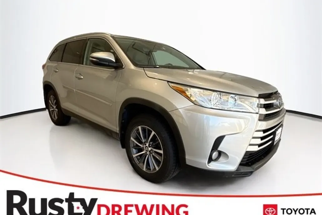 2019 Toyota Highlander XLE photo 1