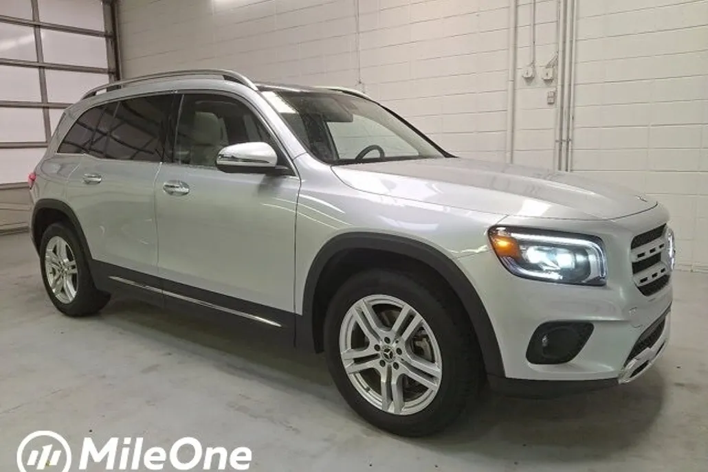 2022 Mercedes Benz GLB 250 4MATIC photo 1