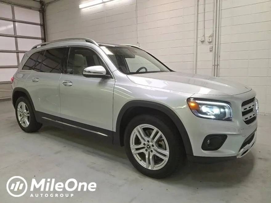 2022 Mercedes Benz GLB 250 4MATIC photo 1