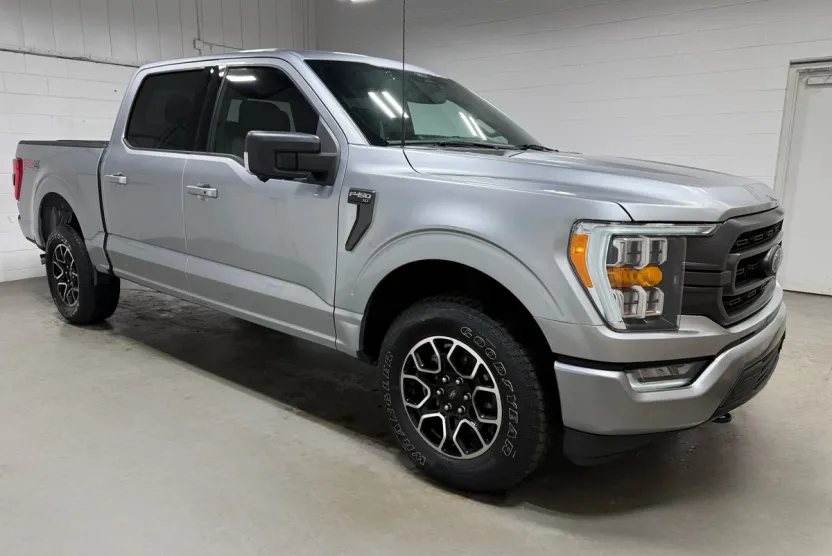 2022 Ford F-150 XLT FX4 photo 1