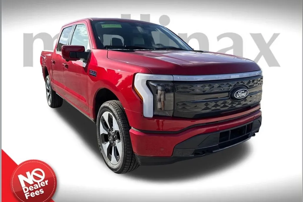 2025 Ford F-150 Lightning Platinum photo 1