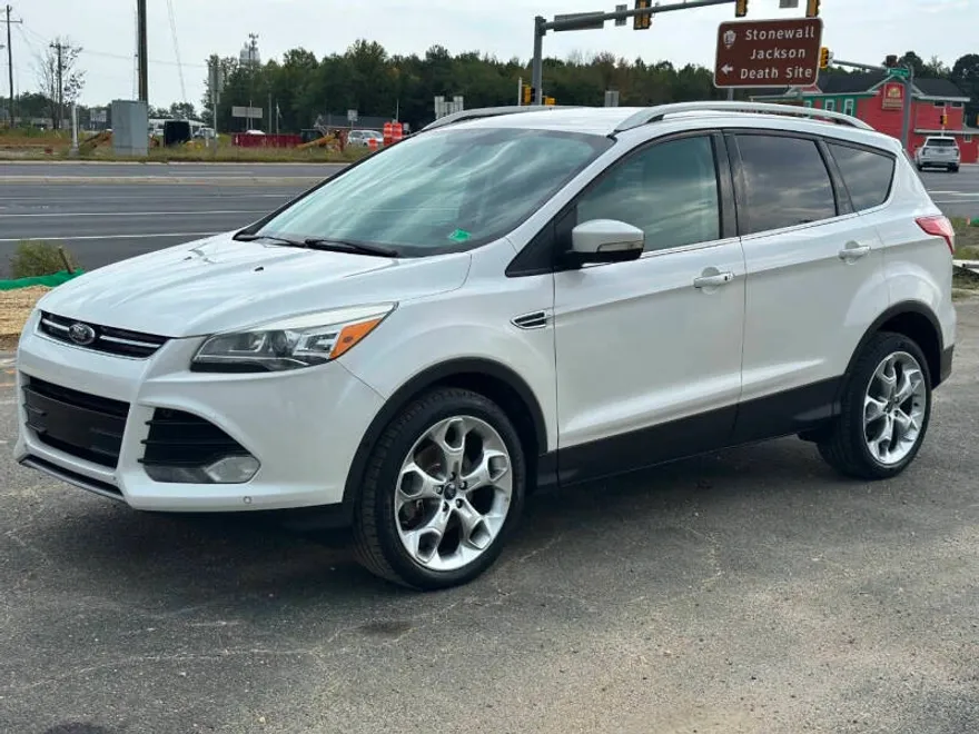 2014 Ford Escape Titanium photo 1