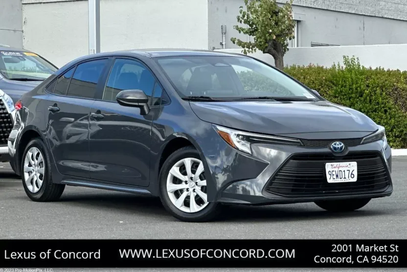 2023 Toyota Corolla Hybrid LE photo 1