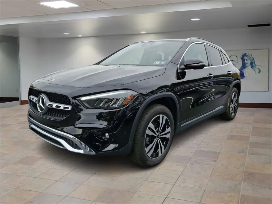 2025 Mercedes Benz GLA 250 4MATIC photo 1