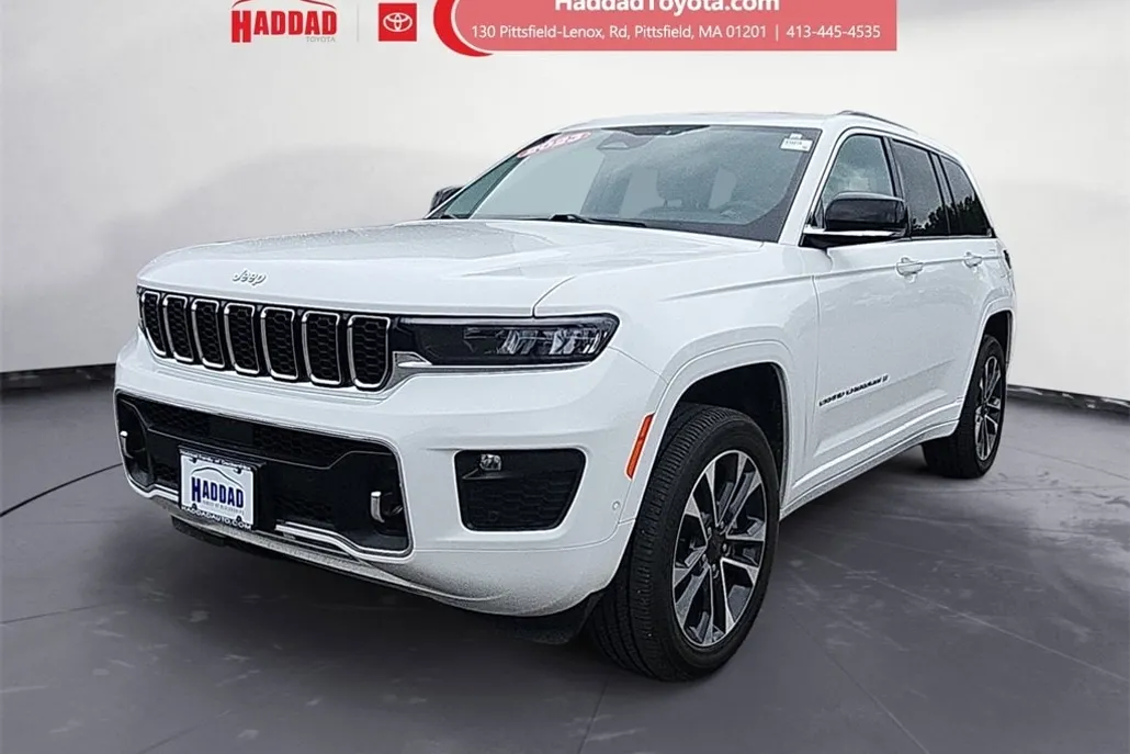 2023 Jeep Grand Cherokee Overland photo 1