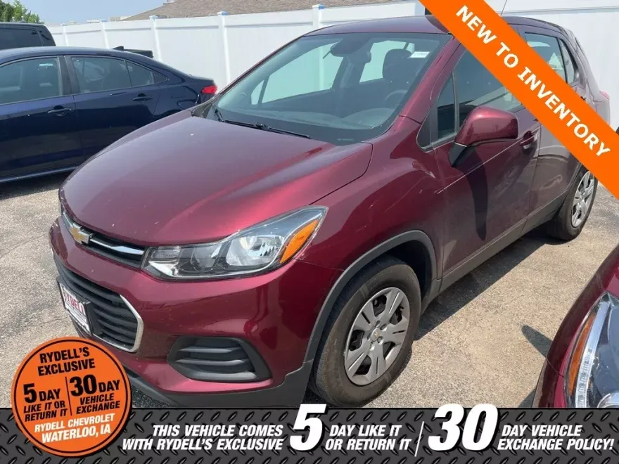 2017 Chevrolet Trax LS photo 1