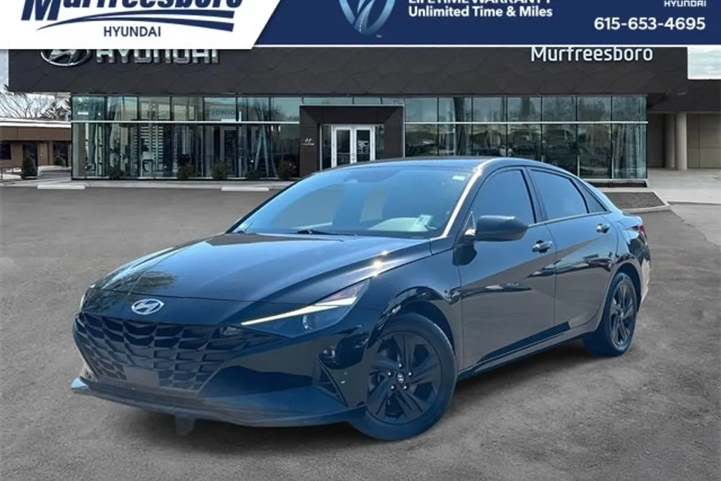 2022 Hyundai Elantra SEL Convenience photo 1