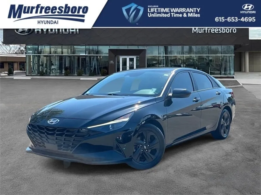 2022 Hyundai Elantra SEL Convenience photo 1