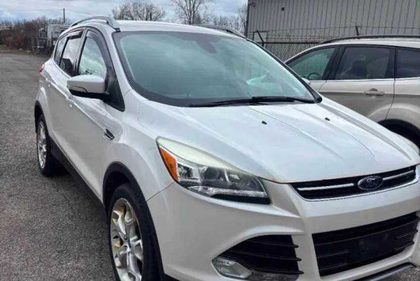 2014 Ford Escape Titanium photo 1