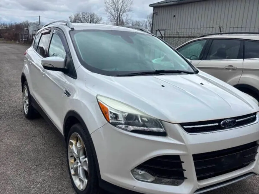 2014 Ford Escape Titanium photo 1