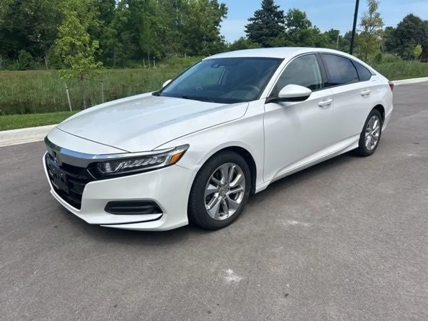 2019 Honda Accord LX photo 1
