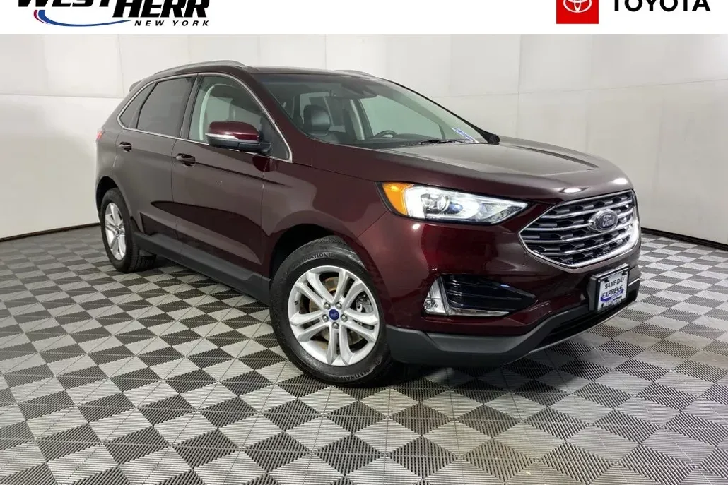 2019 Ford Edge SEL photo 1