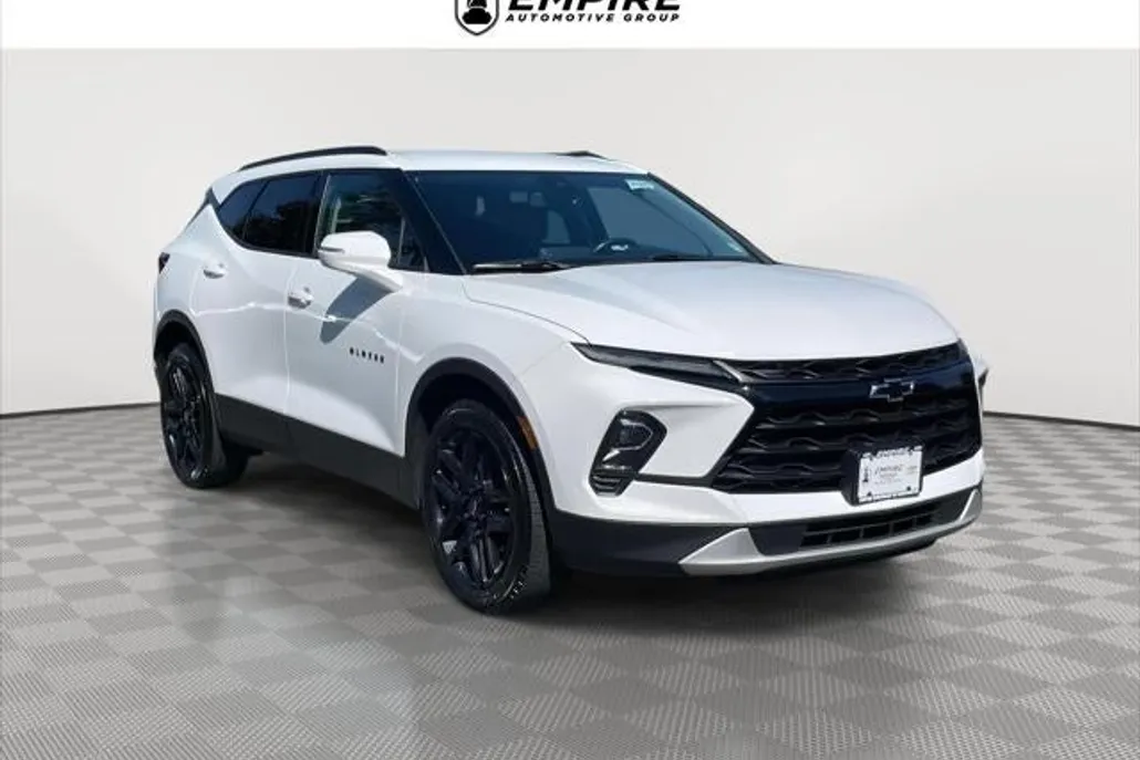 2023 Chevrolet Blazer 3LT photo 1