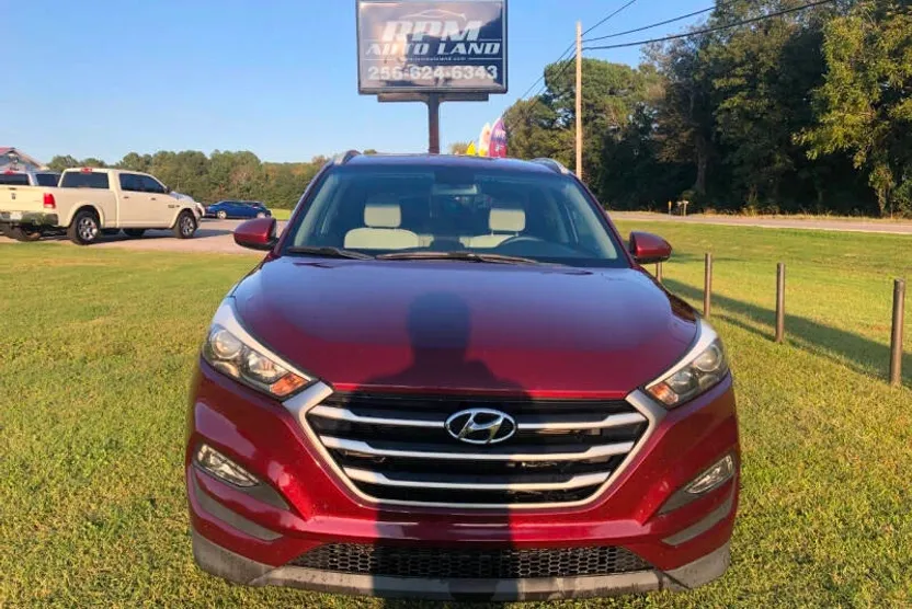 2018 Hyundai Tucson SEL Plus photo 1