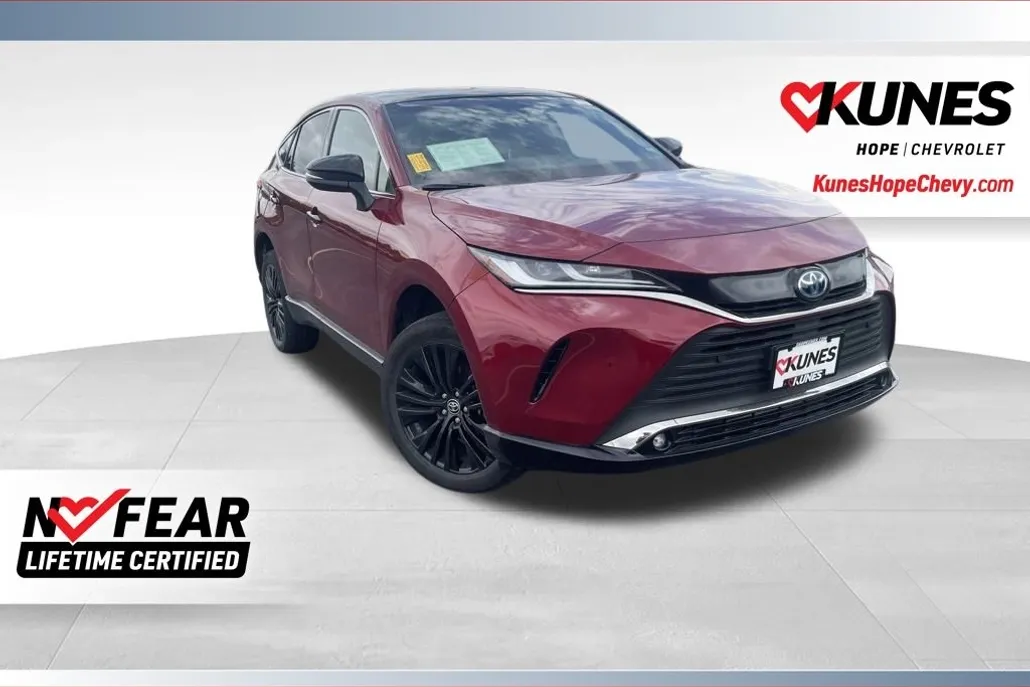 2023 Toyota Venza photo 1