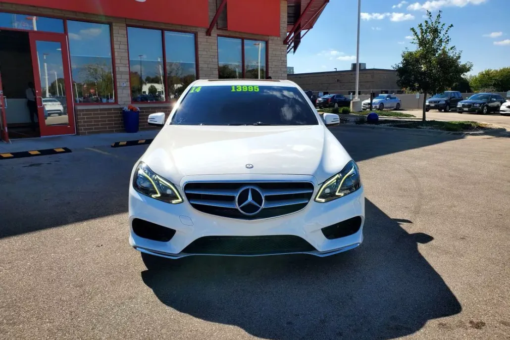 2014 Mercedes Benz E 350 Sedan photo 1