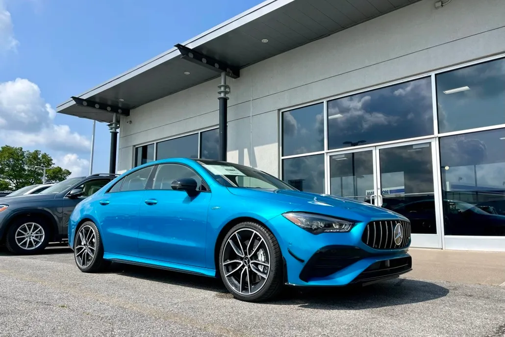 2025 Mercedes Benz CLA 35 AMG 4MATIC photo 1